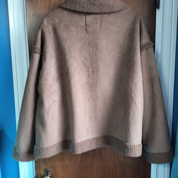 Cavalini Brown Faux Jacket with Cozy Lining - Picture 4 of 5
